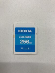 【データ復旧・データ復元成功実績】SDカード KIOXIA SD-K256G 256GB カメラで認識しない PCでフォーマット要求